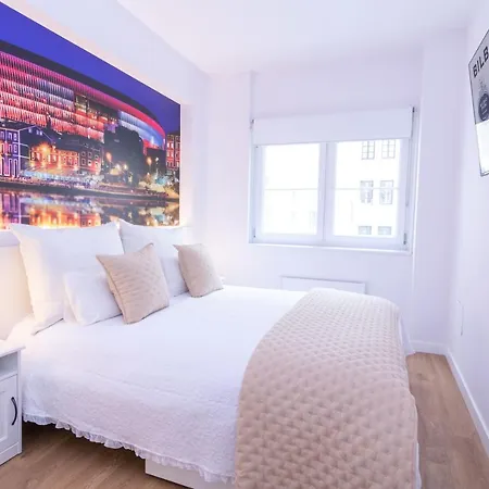 Henao Park De Suites, En Pleno Centro Con Garaje Directo