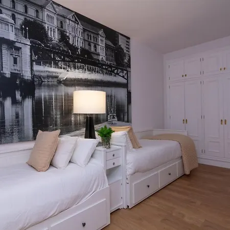 Henao Park De Suites, En Pleno Centro Con Garaje Directo Bilbao